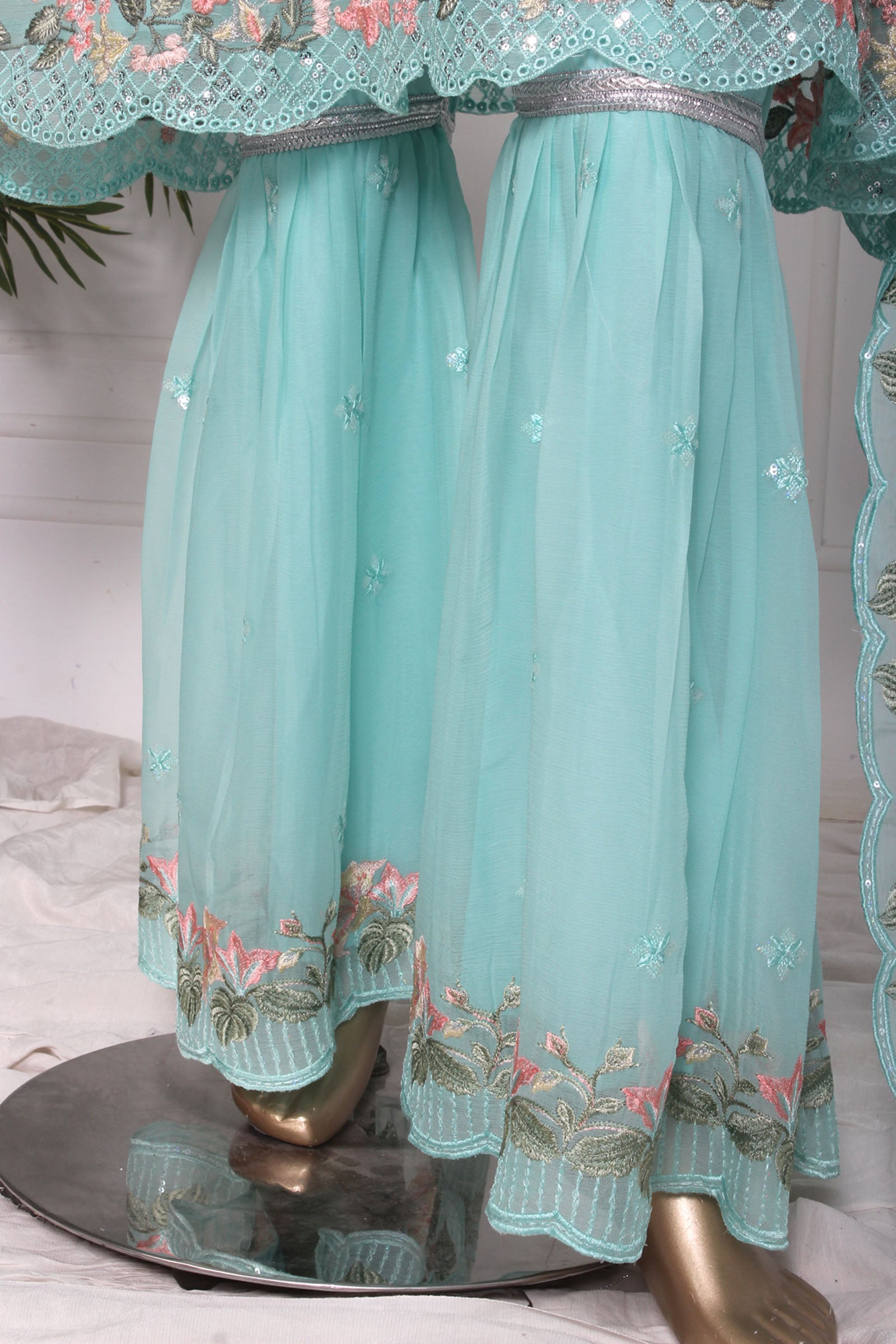 FLORAL FANCY (RO-126)