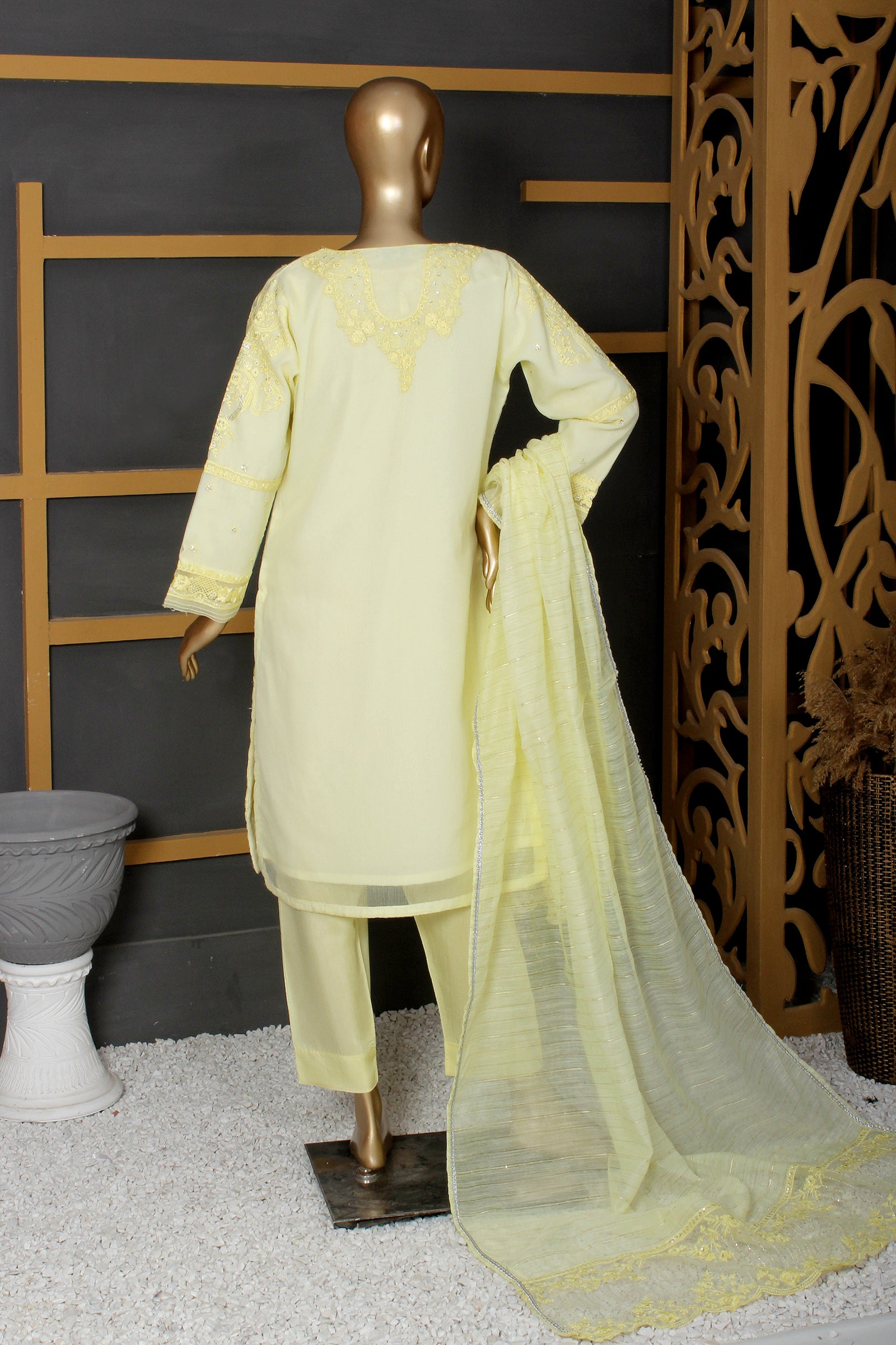 BLUSHING BEAUTY (RO-134)