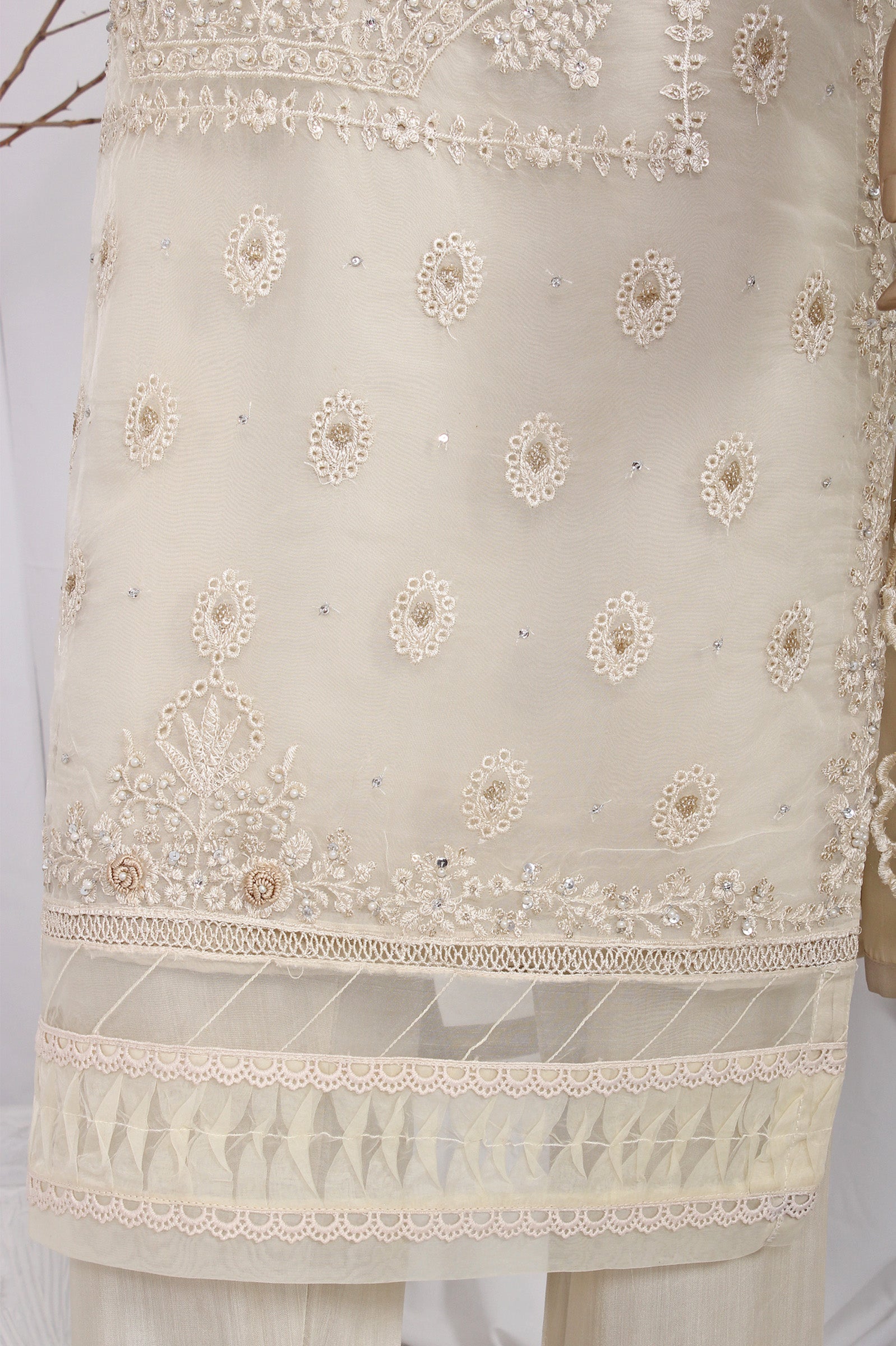 MAJESTIC MOMENT (RO-137)