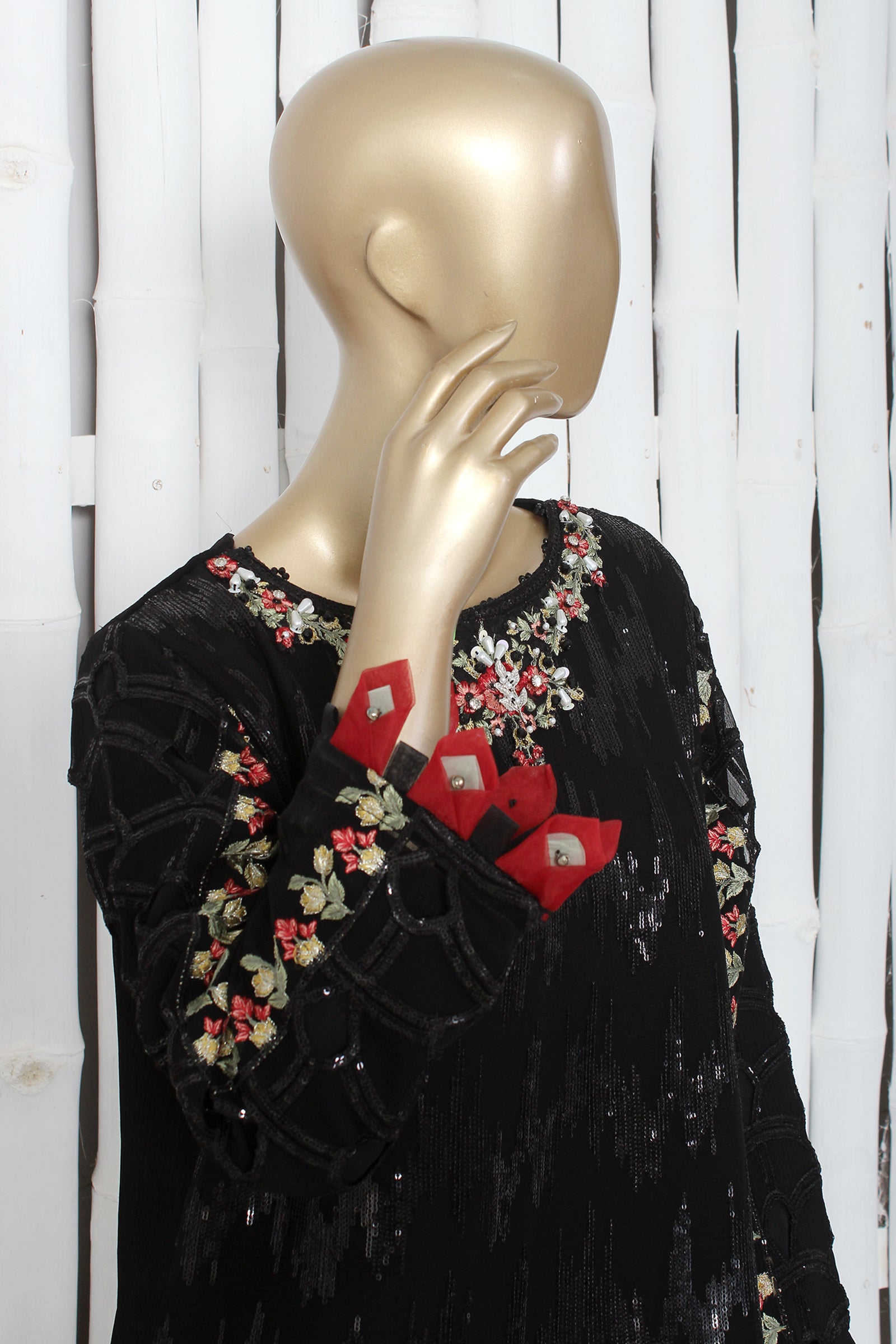 CLASSY CHARM (RO-174)