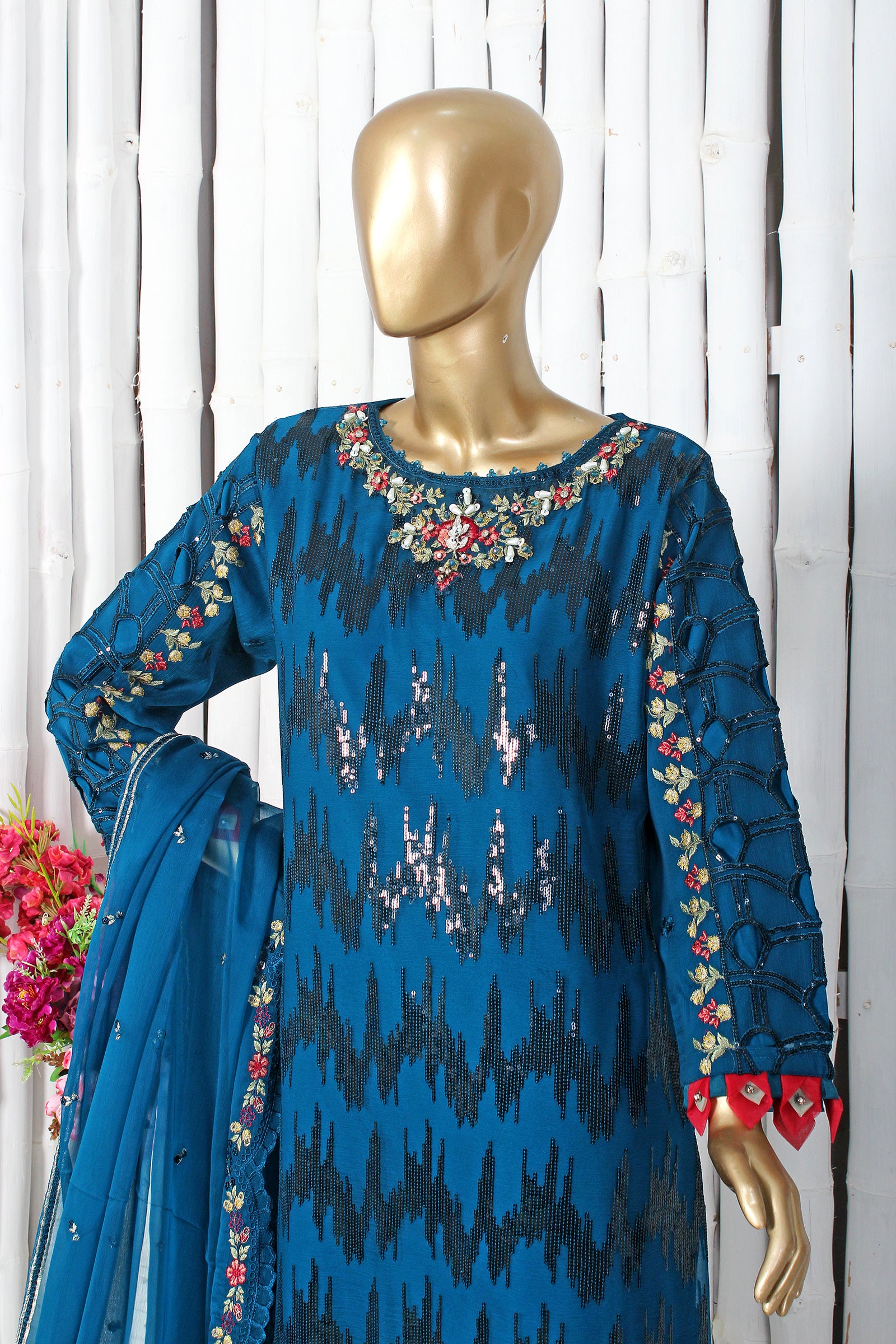 CLASSY CHARM (RO-174)